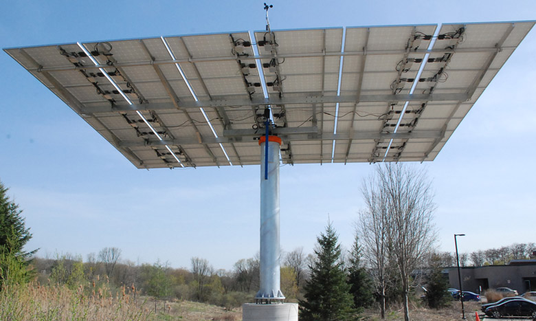 A picture of a 10 kWh dual-axis tracking mount